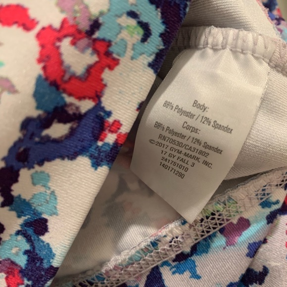 Gymboree flower pattern zip up hoodie with thumb holes. Size 3-4 - Picture 4 of 6